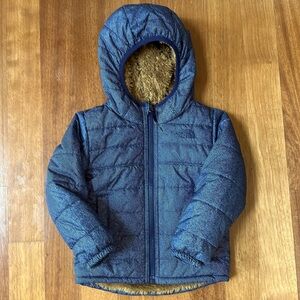 Toddler North Face Blue Kids puffer Jacket with warm lining size 3T